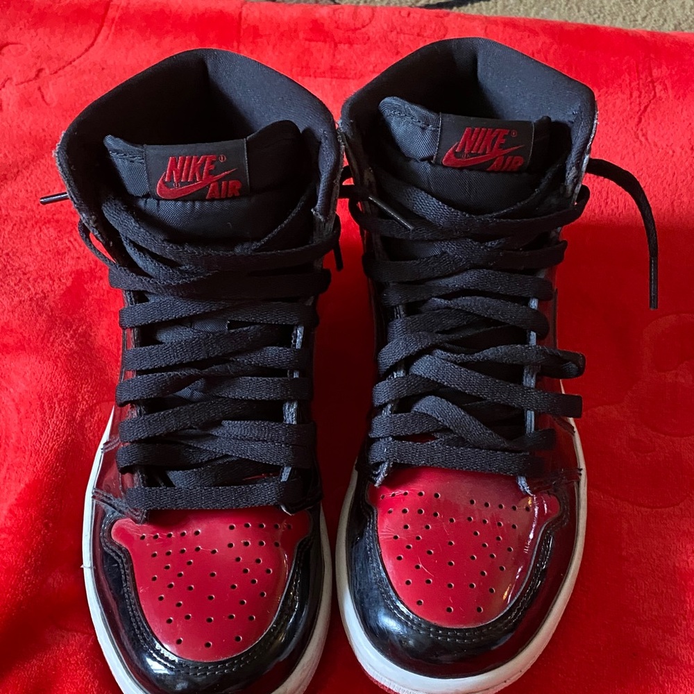 Nike High-Top Black and Red Sneakers